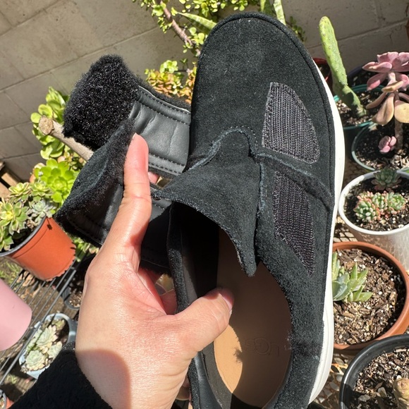 Womens UGG Ashby spill seam black sneakers #6.5 - Picture 3 of 8